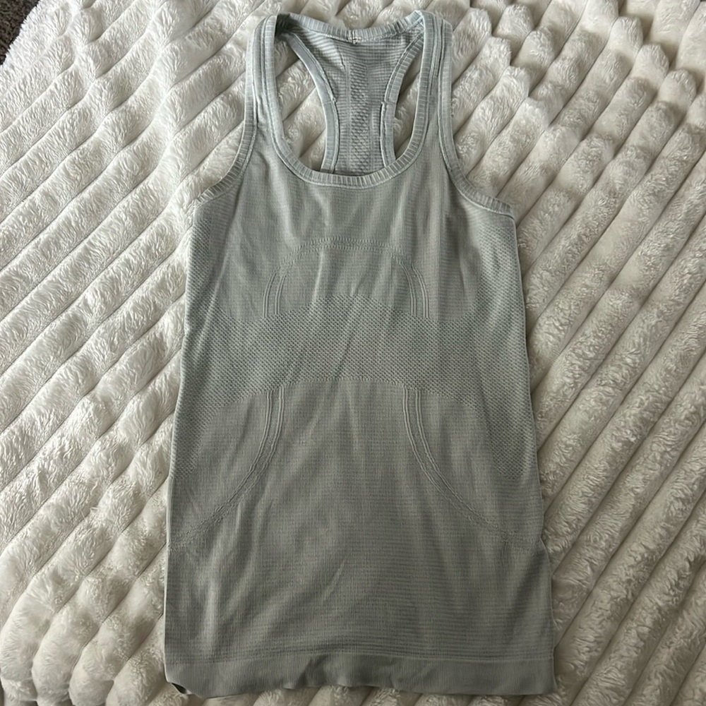lululemon tank top size 2